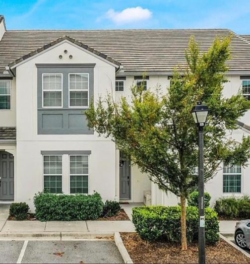 Image No.1-4 Bed Townhouse for sale