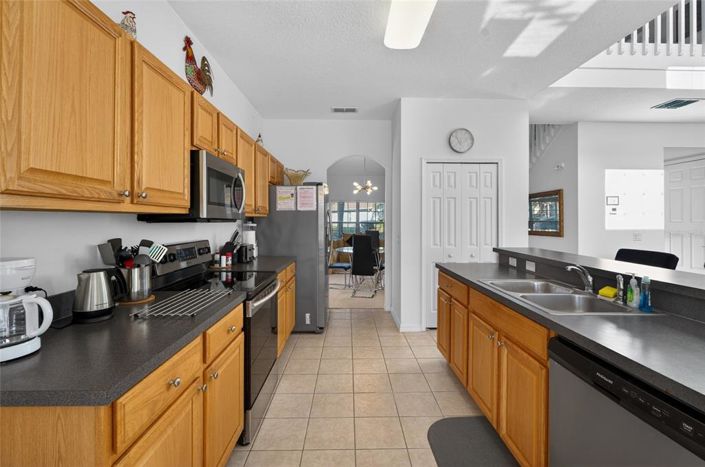 Image No.22-5 Bed Property for sale