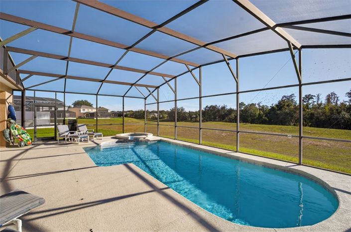 Image No.7-5 Bed Property for sale