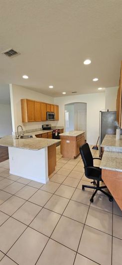 Image No.18-3 Bed Property for sale