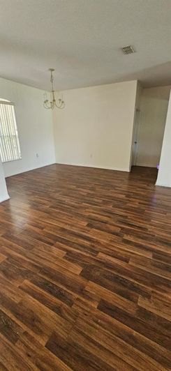 Image No.5-Propriété de 3 chambres à vendre à Kissimmee