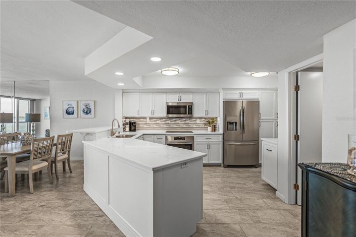 Image No.15-2 Bed Property for sale