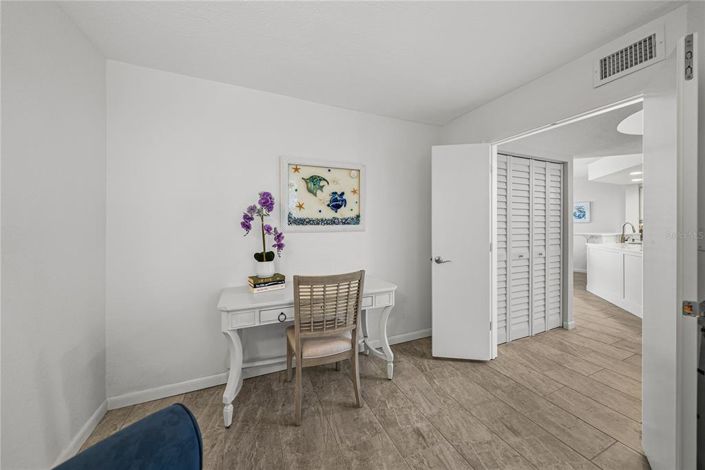 Image No.31-2 Bed Property for sale