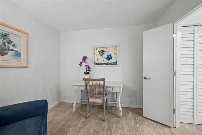 Image No.32-2 Bed Property for sale