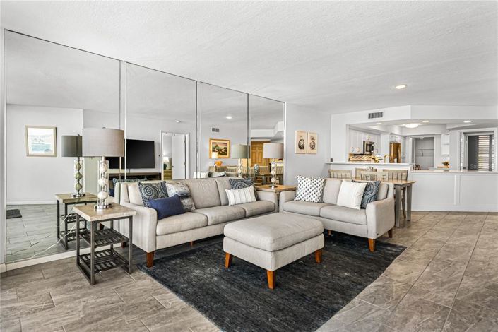 Image No.40-2 Bed Property for sale