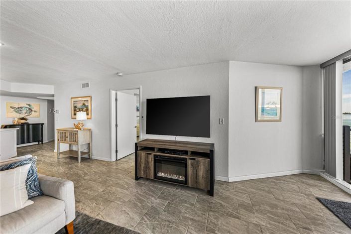 Image No.42-2 Bed Property for sale