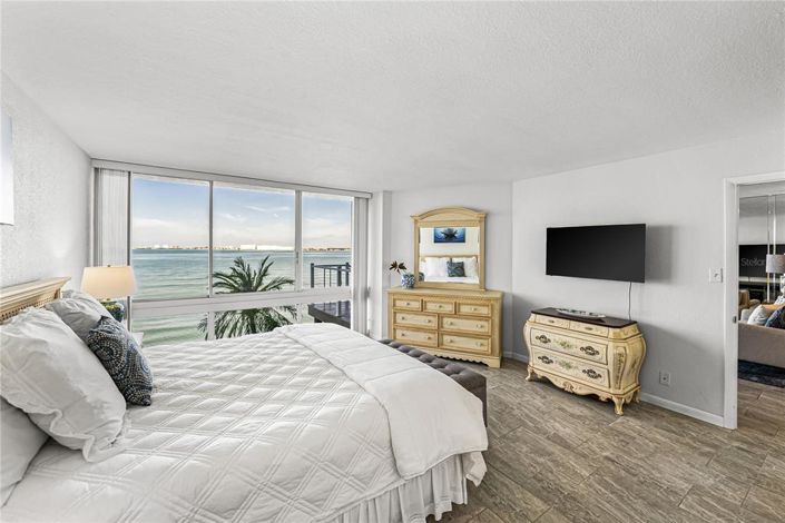 Image No.47-2 Bed Property for sale