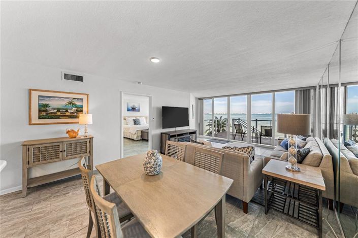 Image No.6-2 Bed Property for sale