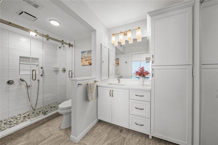 Image No.8-2 Bed Property for sale