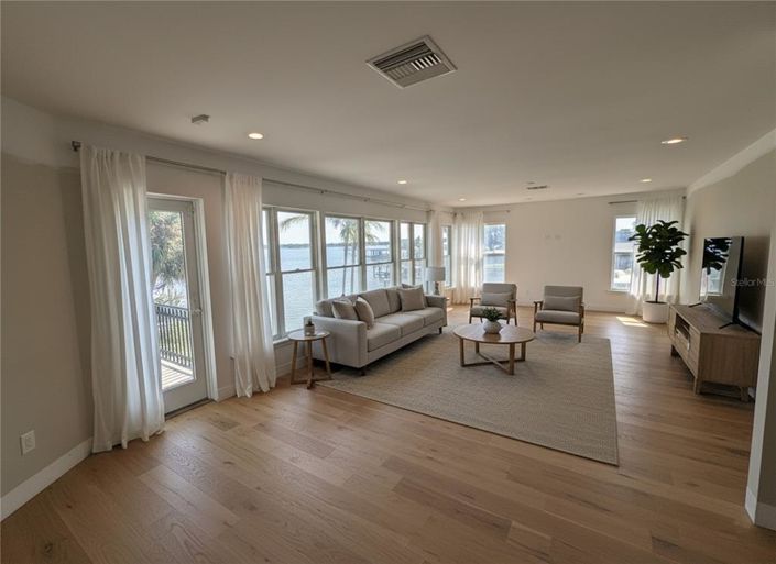 Image No.9-Propriété de 5 chambres à vendre à Floride