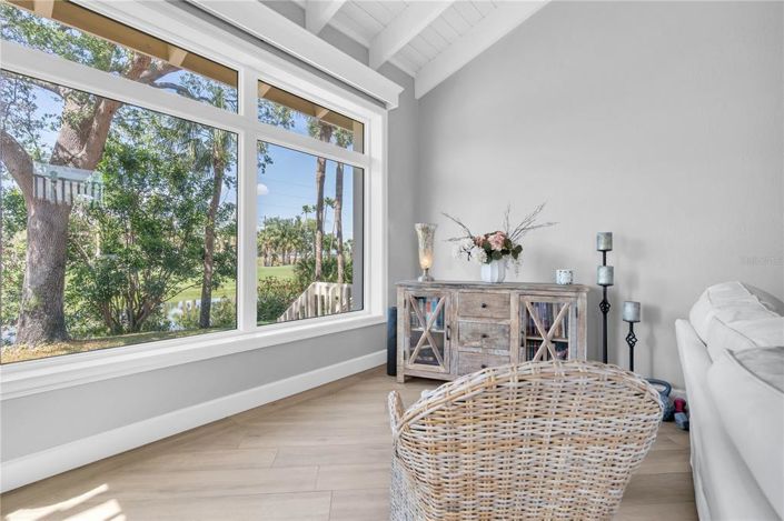 Image No.27-3 Bed Townhouse for sale