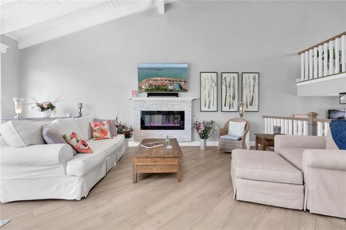 Image No.6-3 Bed Townhouse for sale