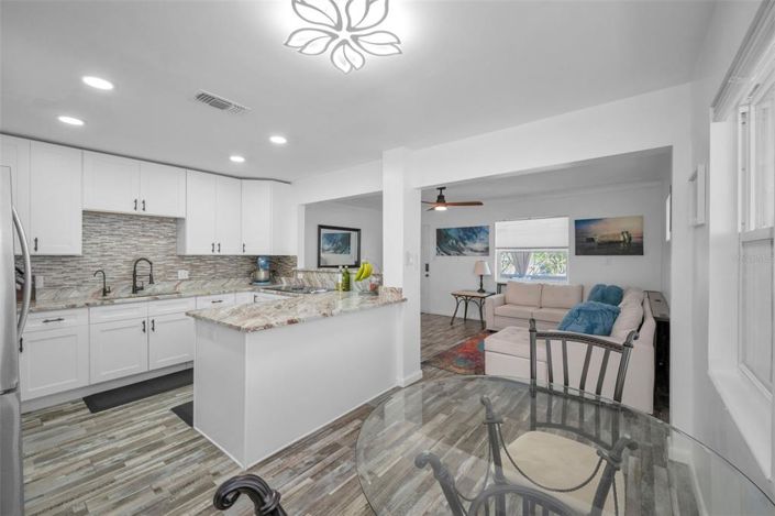 Image No.11-3 Bed Property for sale