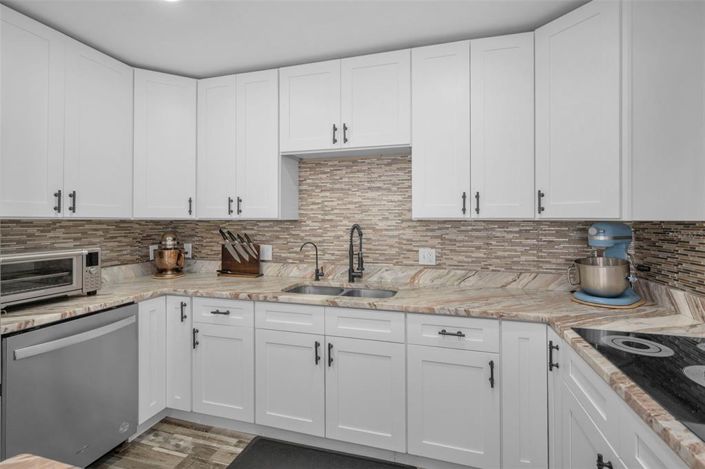 Image No.2-3 Bed Property for sale