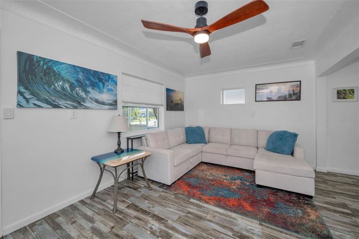 Image No.21-3 Bed Property for sale