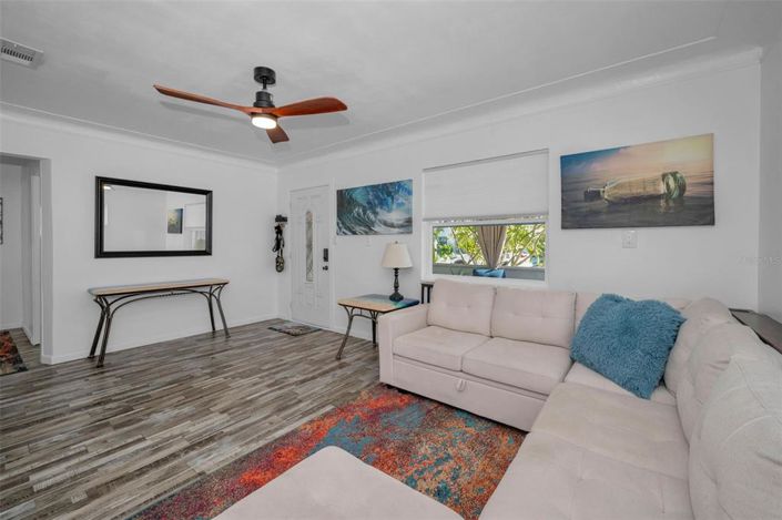 Image No.21-3 Bed Property for sale