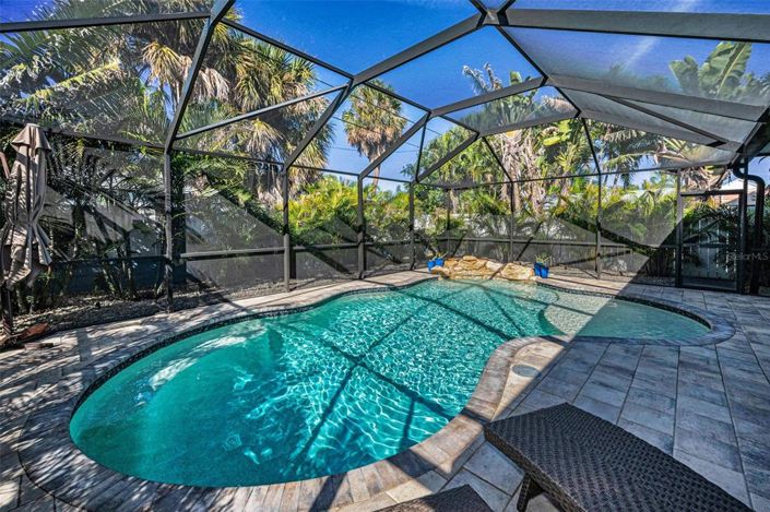 Image No.39-3 Bed Property for sale