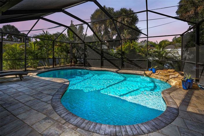 Image No.40-3 Bed Property for sale