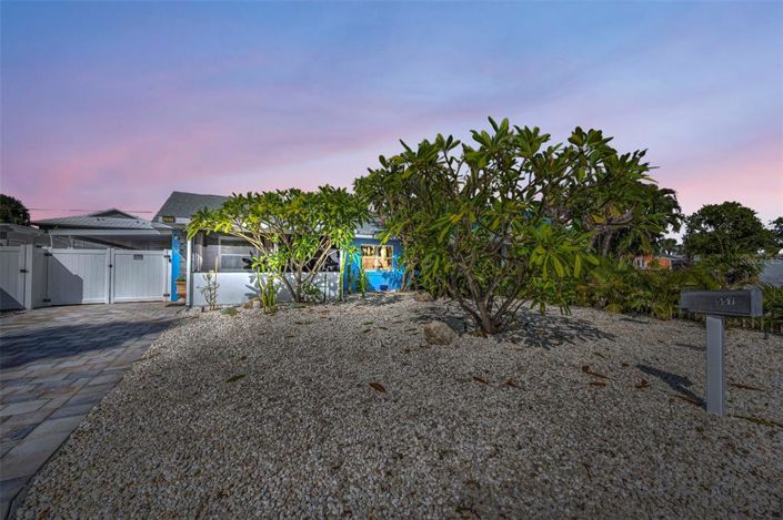 Image No.55-3 Bed Property for sale