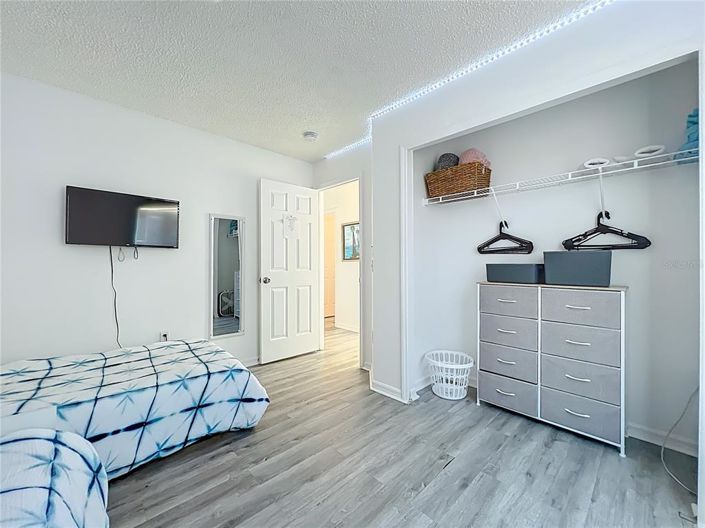 Image No.44-3 Bed Property for sale