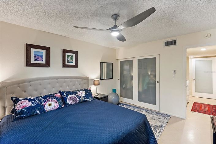 Image No.18-2 Bed Property for sale