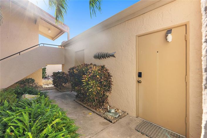 Image No.25-2 Bed Property for sale