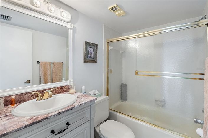 Image No.16-2 Bed Property for sale