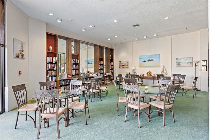 Image No.37-2 Bed Property for sale