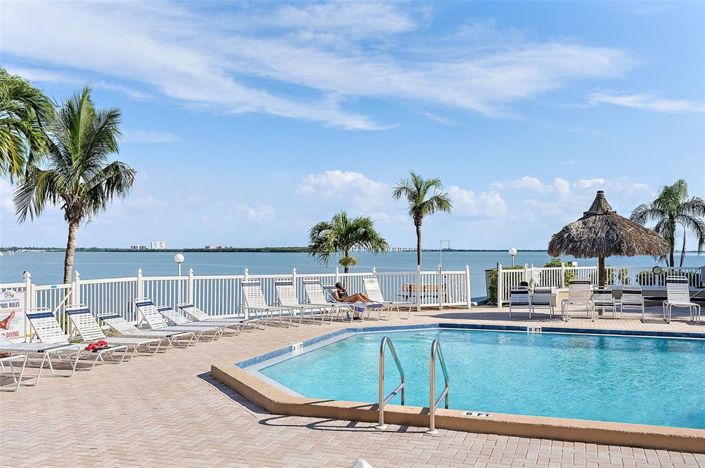 Image No.40-2 Bed Property for sale