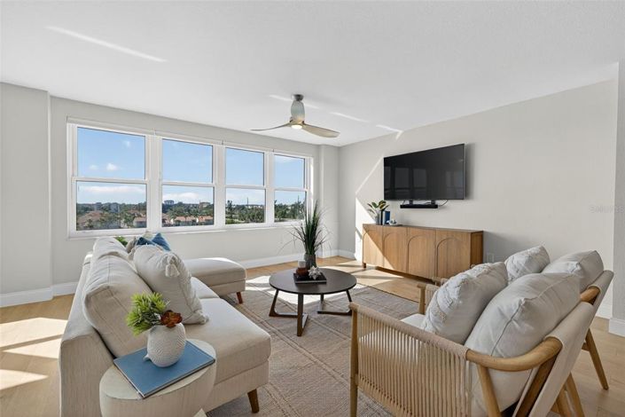 Image No.19-2 Bed Property for sale