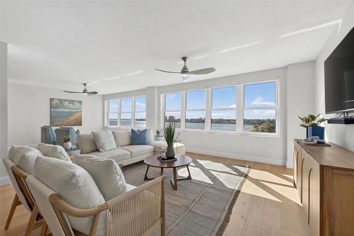 Image No.20-2 Bed Property for sale