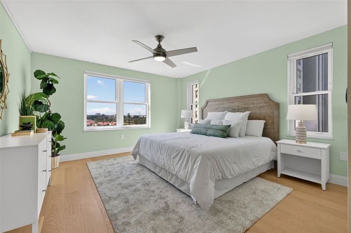 Image No.27-2 Bed Property for sale