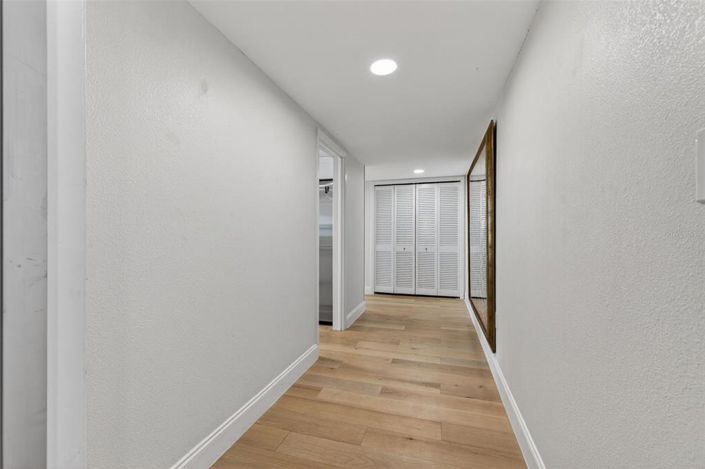 Image No.7-2 Bed Property for sale