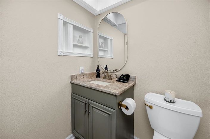 Image No.19-2 Bed Townhouse for sale