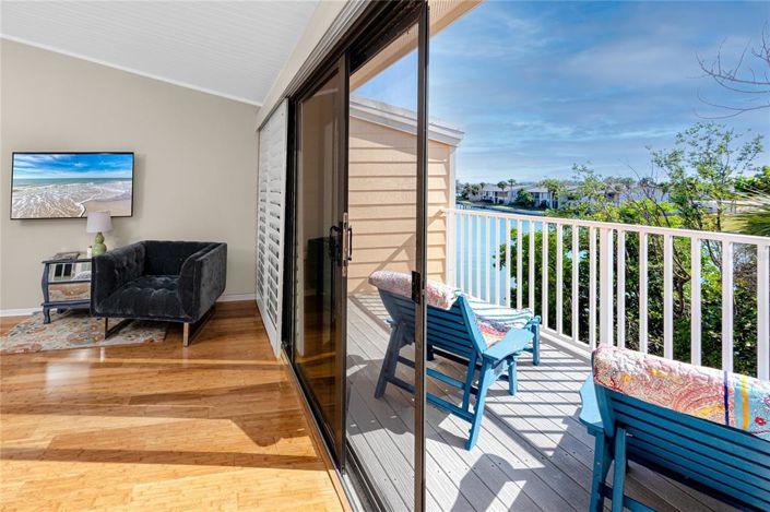 Image No.22-2 Bed Townhouse for sale