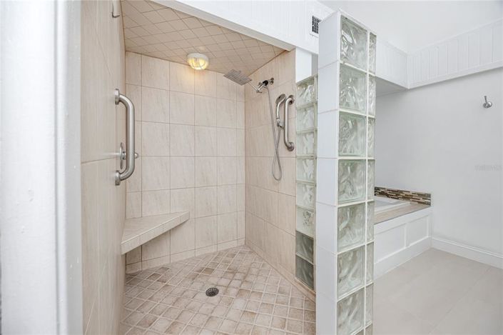 Image No.26-2 Bed Townhouse for sale