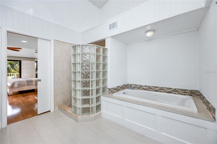 Image No.27-2 Bed Townhouse for sale