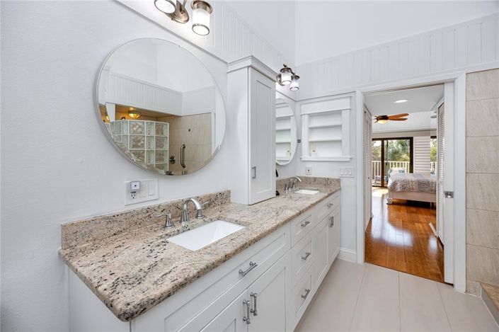 Image No.28-2 Bed Townhouse for sale