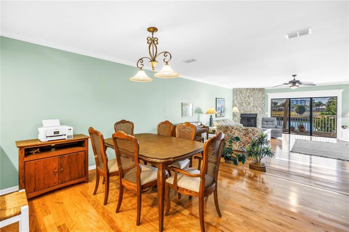 Image No.16-2 Bed Townhouse for sale