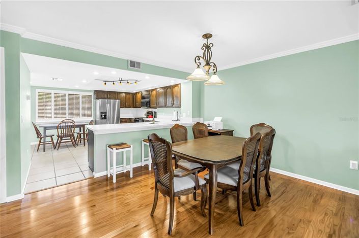 Image No.18-2 Bed Townhouse for sale