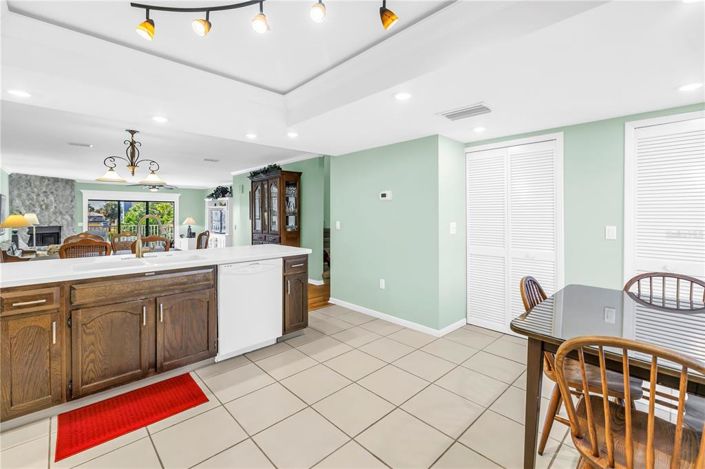 Image No.23-2 Bed Townhouse for sale