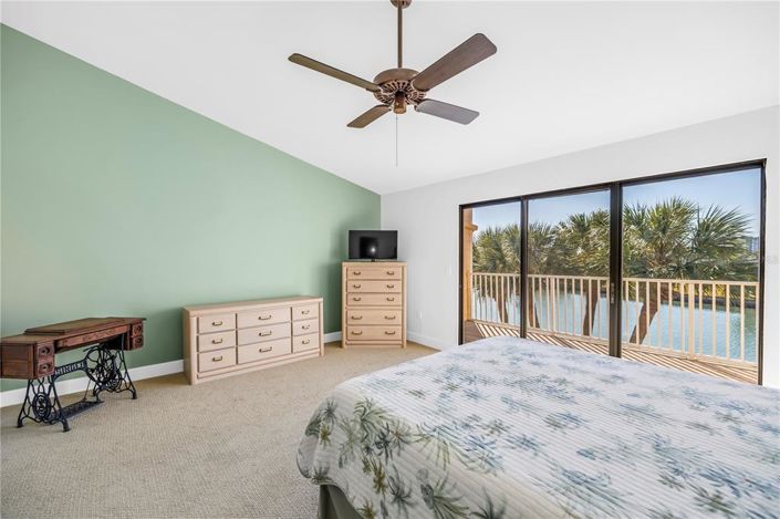 Image No.28-2 Bed Townhouse for sale