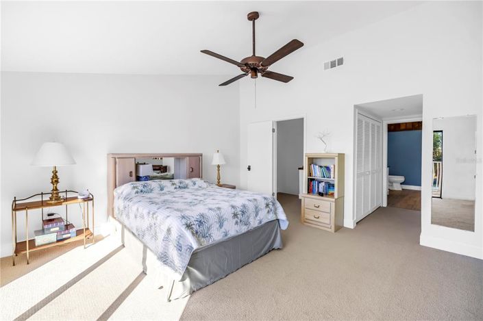 Image No.29-2 Bed Townhouse for sale