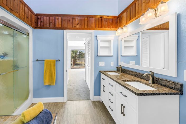 Image No.30-2 Bed Townhouse for sale