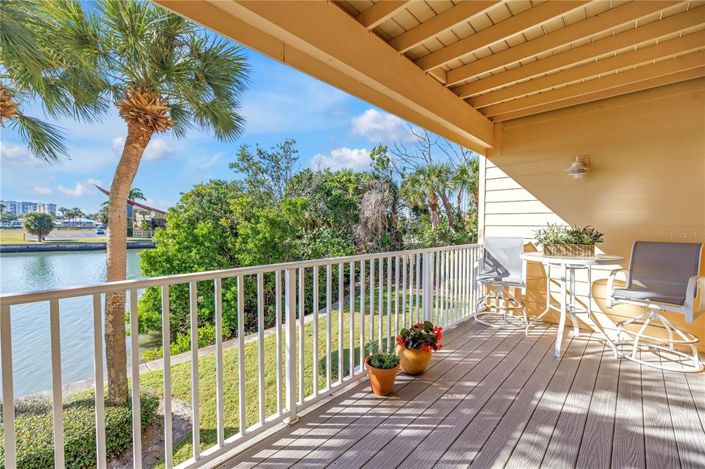 Image No.49-2 Bed Townhouse for sale