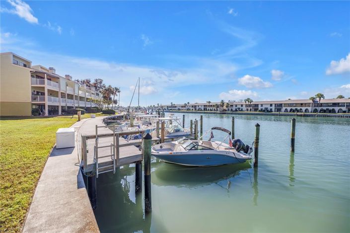 Image No.56-2 Bed Townhouse for sale