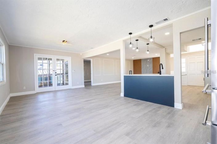 Image No.17-3 Bed Property for sale