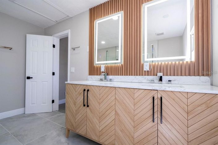 Image No.29-3 Bed Property for sale