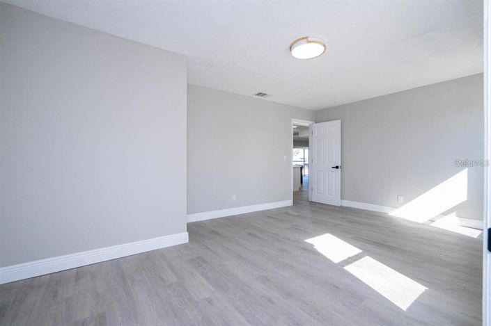 Image No.33-3 Bed Property for sale