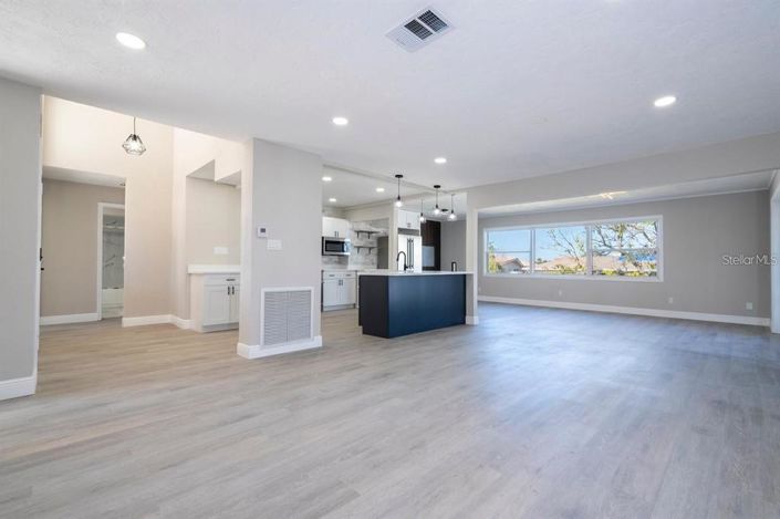 Image No.7-3 Bed Property for sale